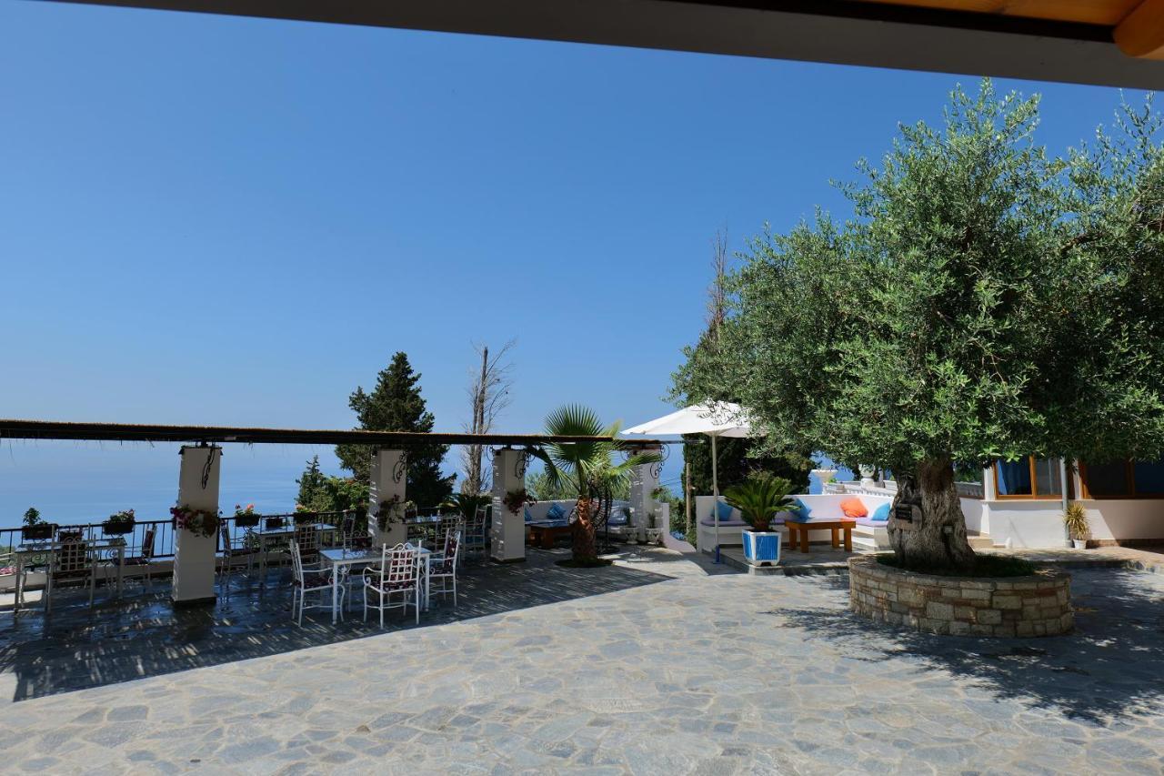 Hotel Panorama Piqeras Bagian luar foto
