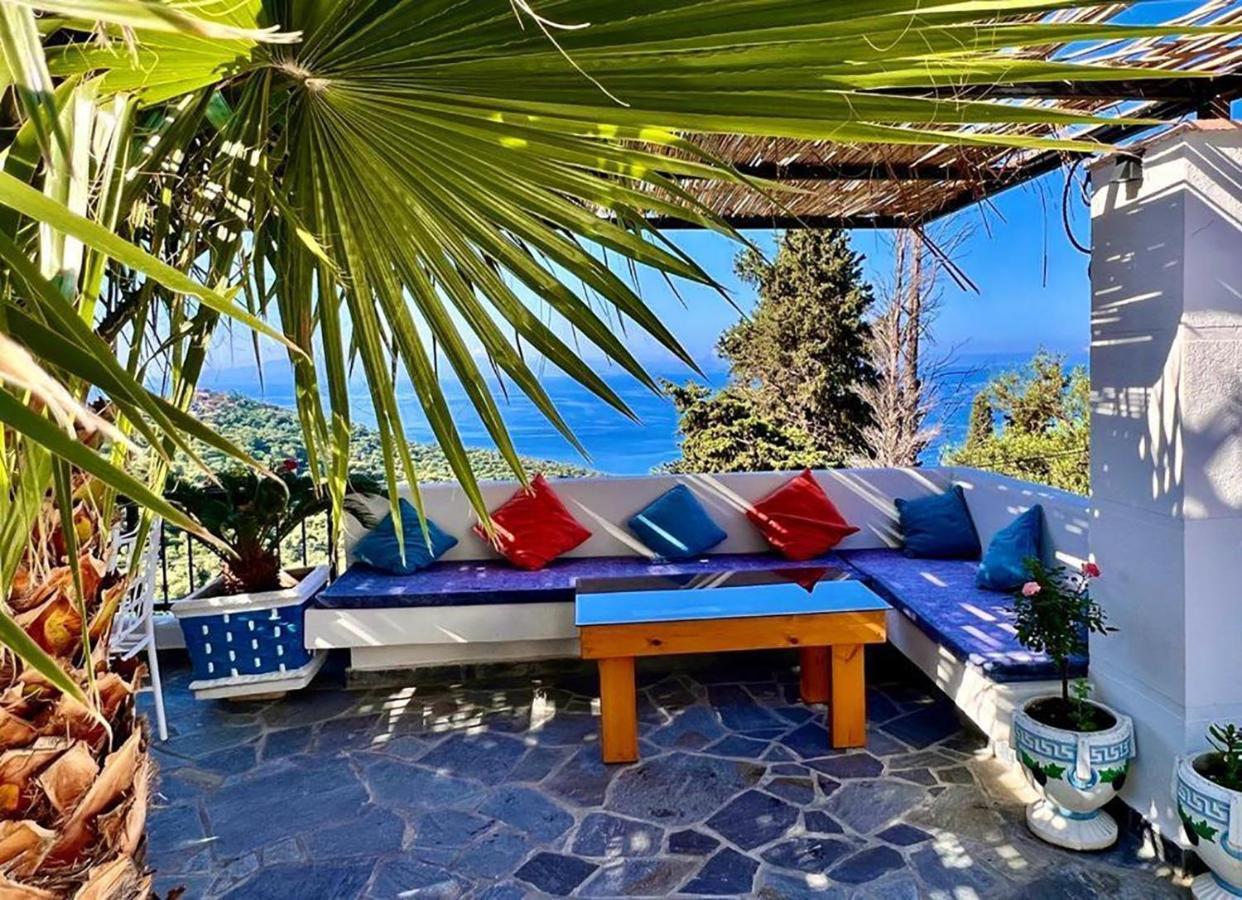 Hotel Panorama Piqeras Bagian luar foto